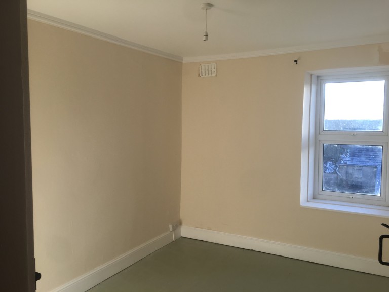 Images for Carmarthen, Carmarthenshire EAID:swift BID:0004-7720-8cbe-d305