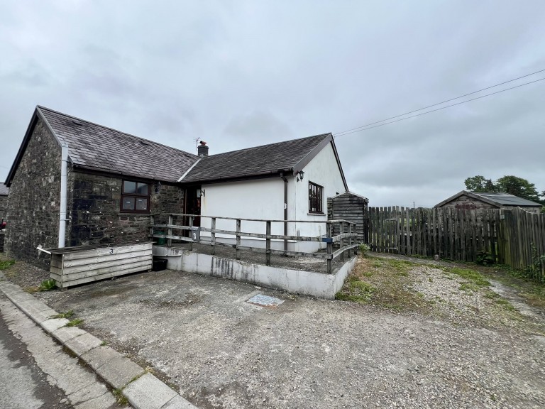 Images for Llandeilo, Carmarthenshire, Manordeilo EAID:swift BID:0004-7720-8cbe-d305