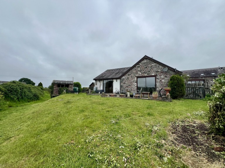 Images for Llandeilo, Carmarthenshire, Manordeilo EAID:swift BID:0004-7720-8cbe-d305