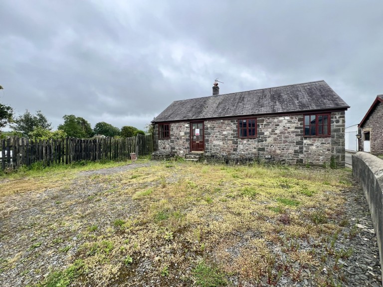 Images for Llandeilo, Carmarthenshire, Manordeilo EAID:swift BID:0004-7720-8cbe-d305