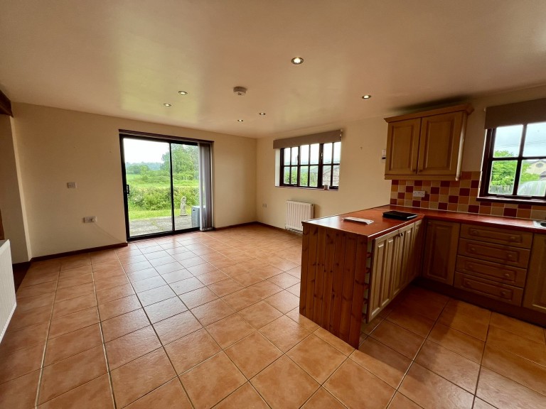 Images for Llandeilo, Carmarthenshire, Manordeilo EAID:swift BID:0004-7720-8cbe-d305