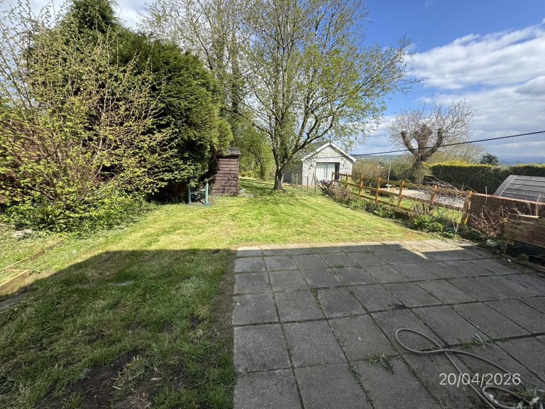 Images for Carmarthen, Carmarthenshire EAID:swift BID:0004-7720-8cbe-d305