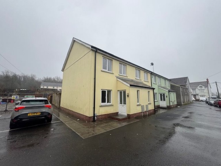 Images for Tumble, Llanelli EAID:swift BID:0004-7720-8cbe-d305