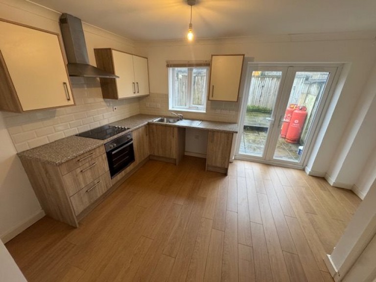 Images for Tumble, Llanelli EAID:swift BID:0004-7720-8cbe-d305