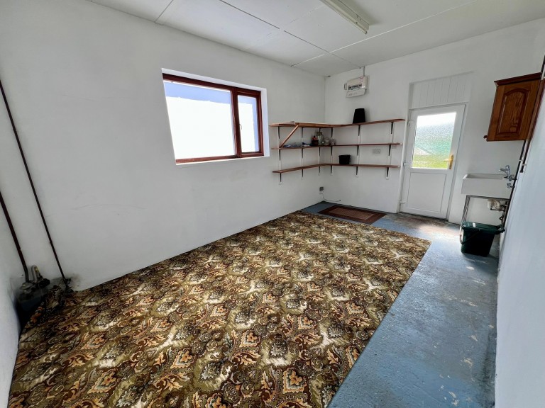 Images for St Clears, Saint Clears EAID:swift BID:0004-7720-8cbe-d305