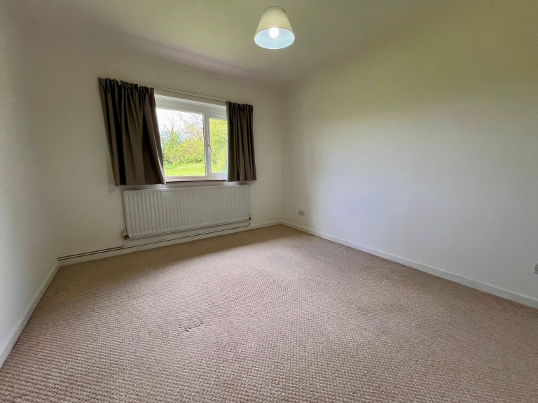Images for St Clears, Saint Clears EAID:swift BID:0004-7720-8cbe-d305