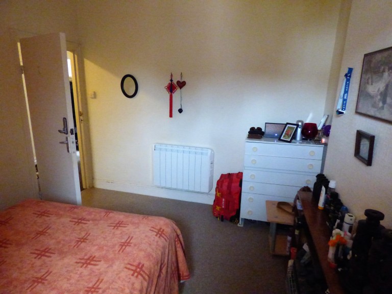 Images for Carmarthen EAID:swift BID:0004-7720-8cbe-d305