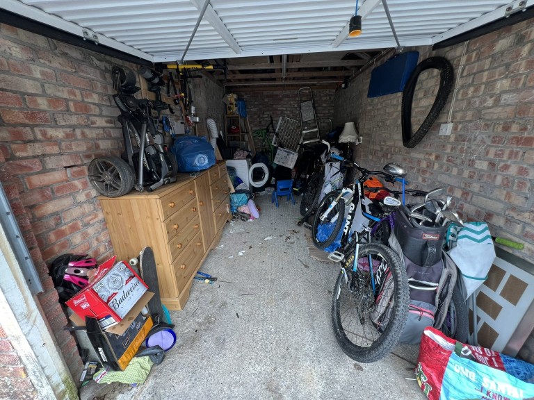Images for Johnstown, Carmarthen, Carmarthenshire EAID:swift BID:0004-7720-8cbe-d305