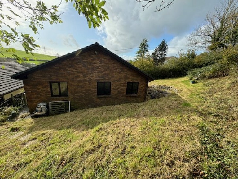 Images for Croesyceiliog, Carmarthen, Carmarthenshire EAID:swift BID:0004-7720-8cbe-d305