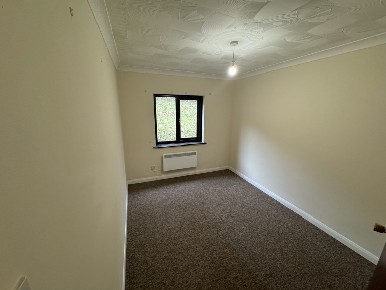 Images for Croesyceiliog, Carmarthen, Carmarthenshire EAID:swift BID:0004-7720-8cbe-d305