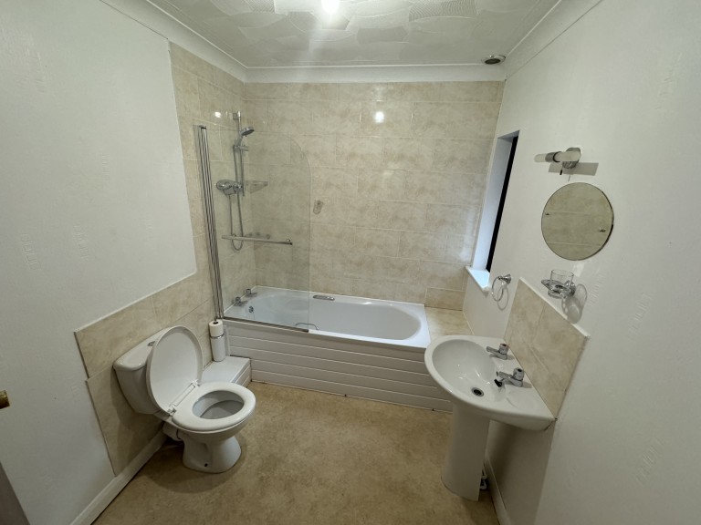 Images for Croesyceiliog, Carmarthen, Carmarthenshire EAID:swift BID:0004-7720-8cbe-d305