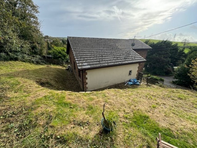Images for Croesyceiliog, Carmarthen, Carmarthenshire EAID:swift BID:0004-7720-8cbe-d305