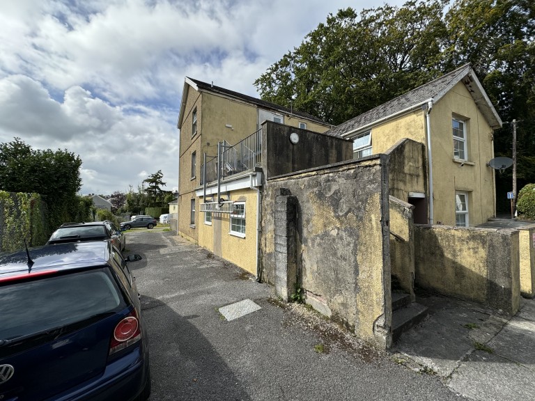 Images for Carmarthen, Carmarthenshire EAID:swift BID: