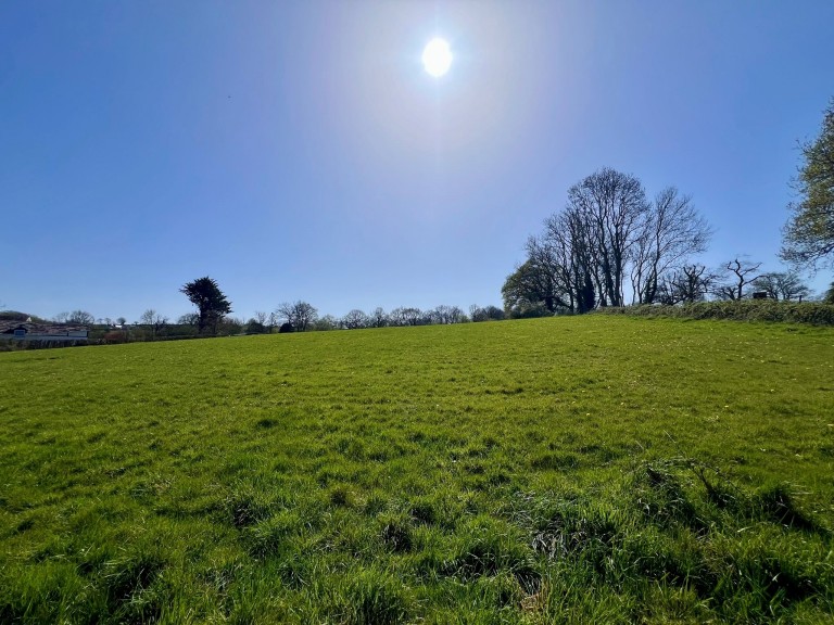 Images for Carmarthen, Carmarthenshire EAID:swift BID:0004-7720-8cbe-d305