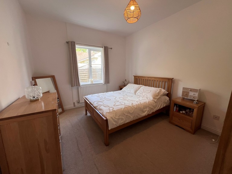 Images for Carmarthen, Carmarthenshire, Nantycaws EAID:swift BID:0004-7720-8cbe-d305