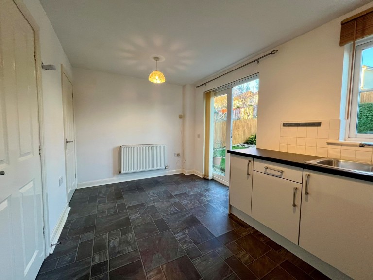 Images for Carmarthen, Carmarthenshire EAID:swift BID:0004-7720-8cbe-d305