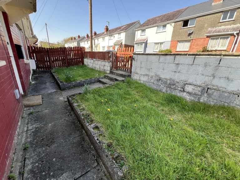 Images for Carmarthen, Carmarthenshire EAID:swift BID: