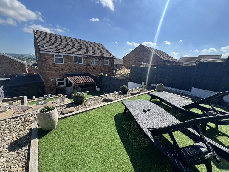 Images for Carmarthen, Carmarthenshire EAID:swift BID:0004-7720-8cbe-d305