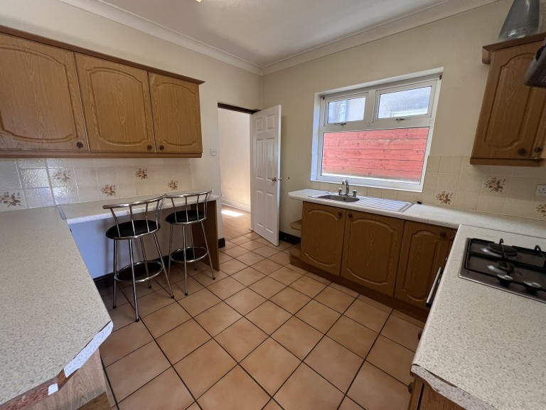 Images for Whitland, Carmarthenshire EAID:swift BID:0004-7720-8cbe-d305