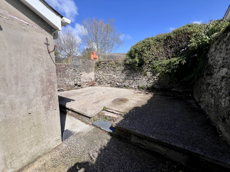 Images for Picton Place, Carmarthen EAID:swift BID:0004-7720-8cbe-d305