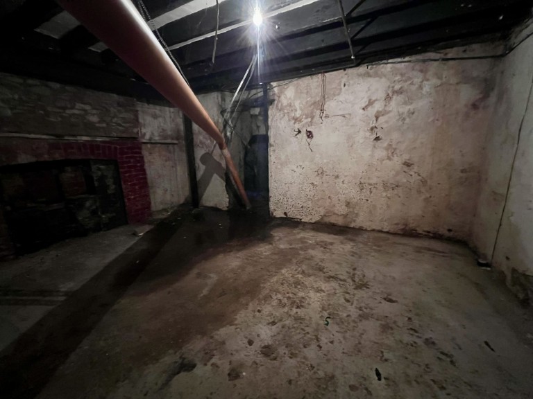 Images for Picton Place, Carmarthen EAID:swift BID:0004-7720-8cbe-d305
