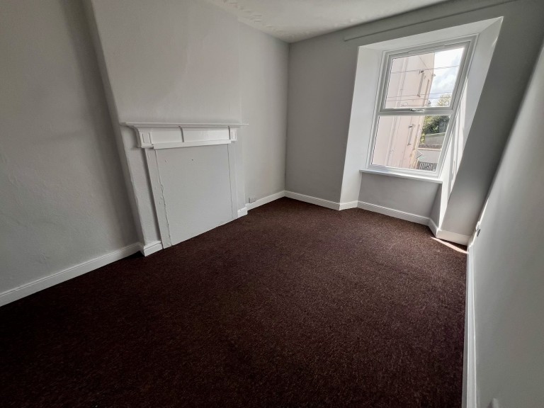 Images for Picton Place, Carmarthen EAID:swift BID:0004-7720-8cbe-d305