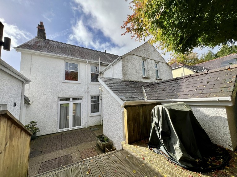 Images for Carmarthen, Carmarthenshire EAID:swift BID:0004-7720-8cbe-d305