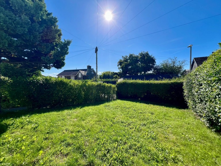 Images for Carmarthen, Carmarthenshire EAID:swift BID:0004-7720-8cbe-d305