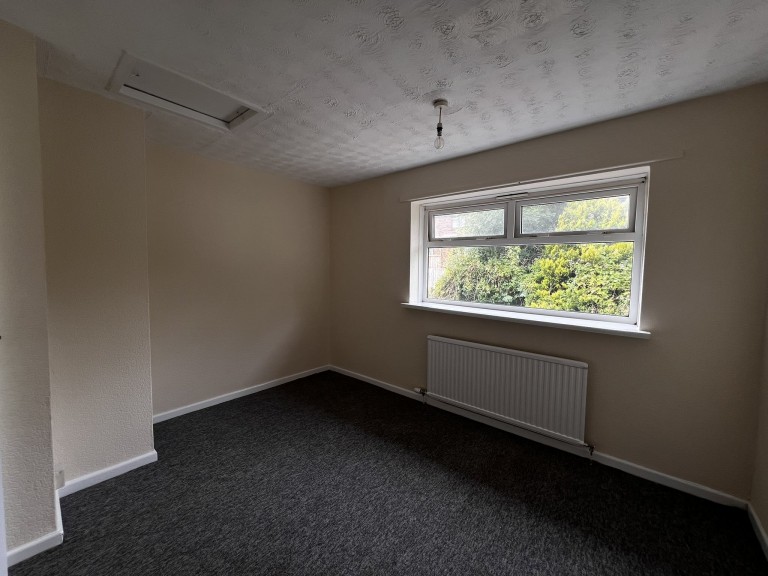 Images for Carmarthen, Carmarthenshire EAID:swift BID:0004-7720-8cbe-d305