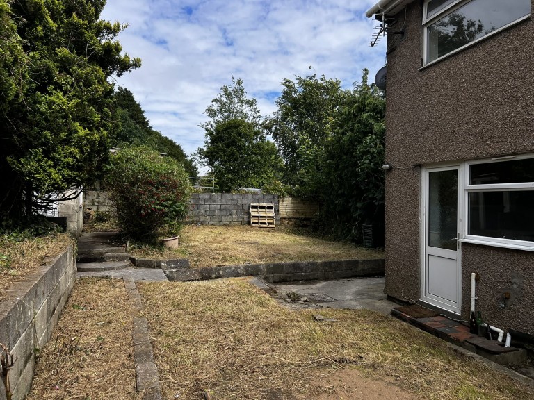 Images for Carmarthen, Carmarthenshire EAID:swift BID:0004-7720-8cbe-d305