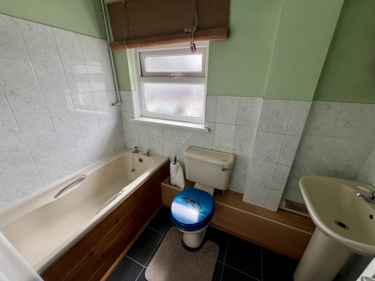 Images for Richmond Terrace, Carmarthen, Carmarthenshire EAID:swift BID:0004-7720-8cbe-d305