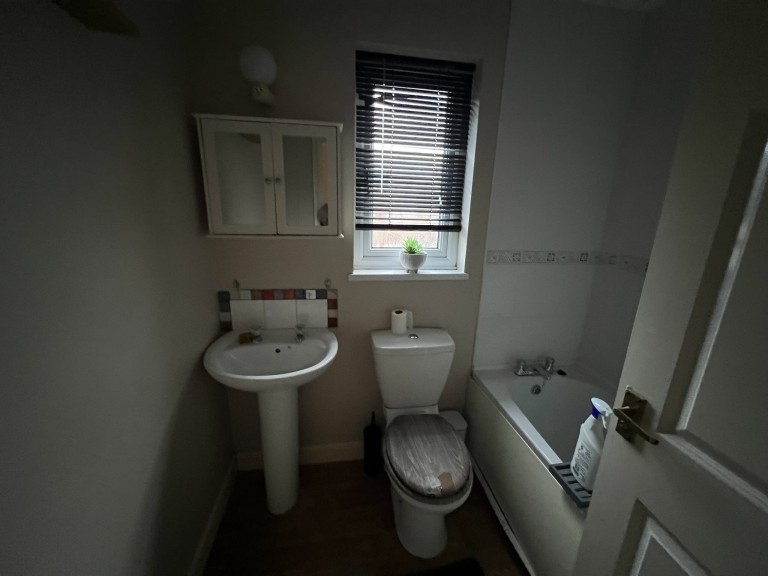 Images for Fforest Fach, Tycroes, Ammanford EAID:swift BID:0004-7720-8cbe-d305