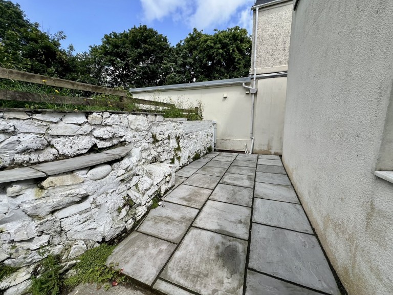 Images for Johnstown, Carmarthen, Carmarthenshire EAID:swift BID: